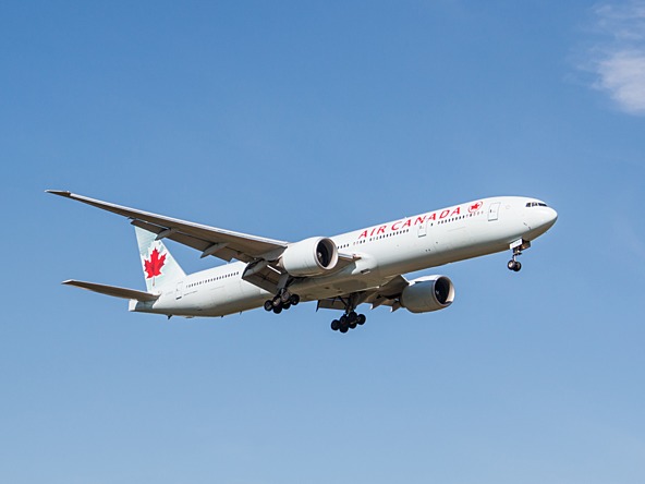 Air canada plane_crop